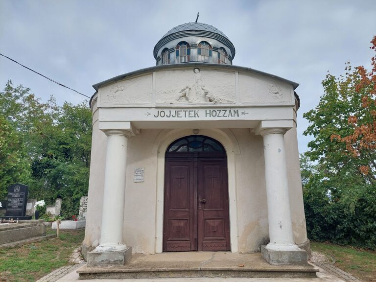 hősök kápolnája-átal